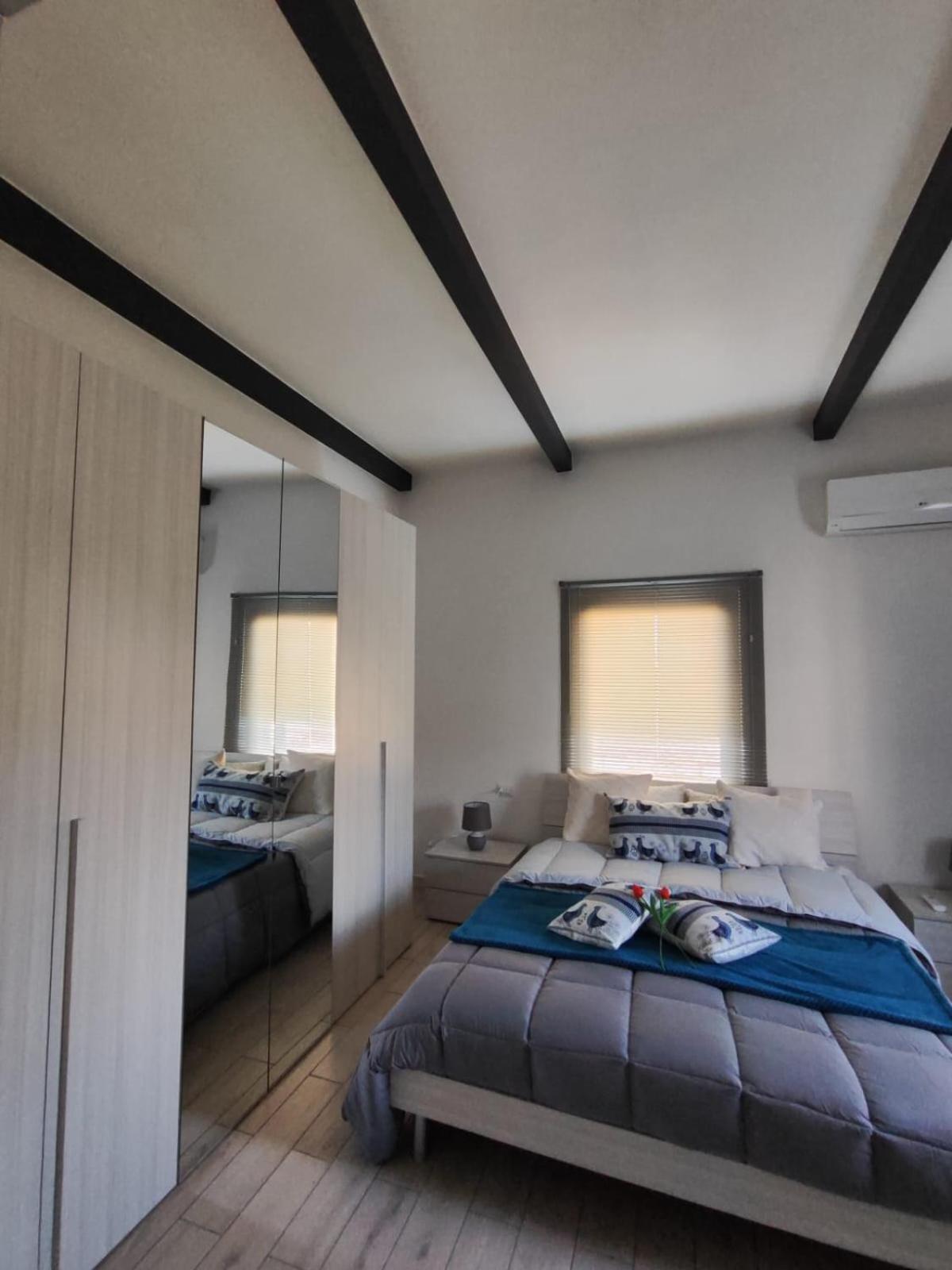Casa Vacanze Con Giardino I Girasoli - Cin It 09006 - 9 C 2000 R4042- Sorso Esterno foto